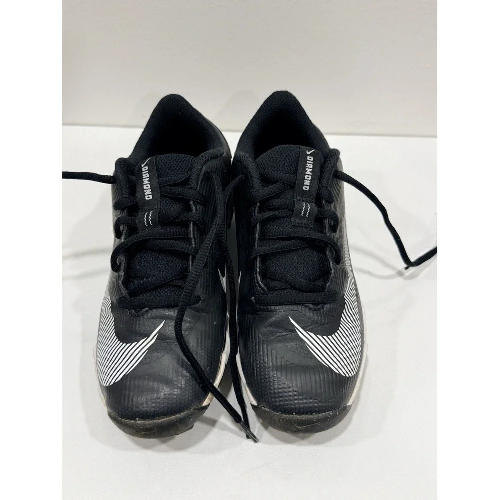 Nike Youth Baseball/Softball Cleats Black and White US Size 3.5Y